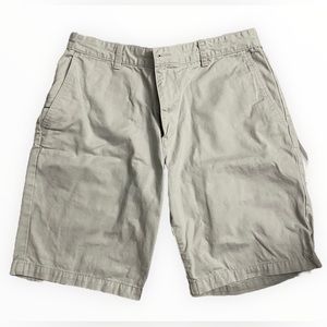 Dockers Shorts 33 Waist